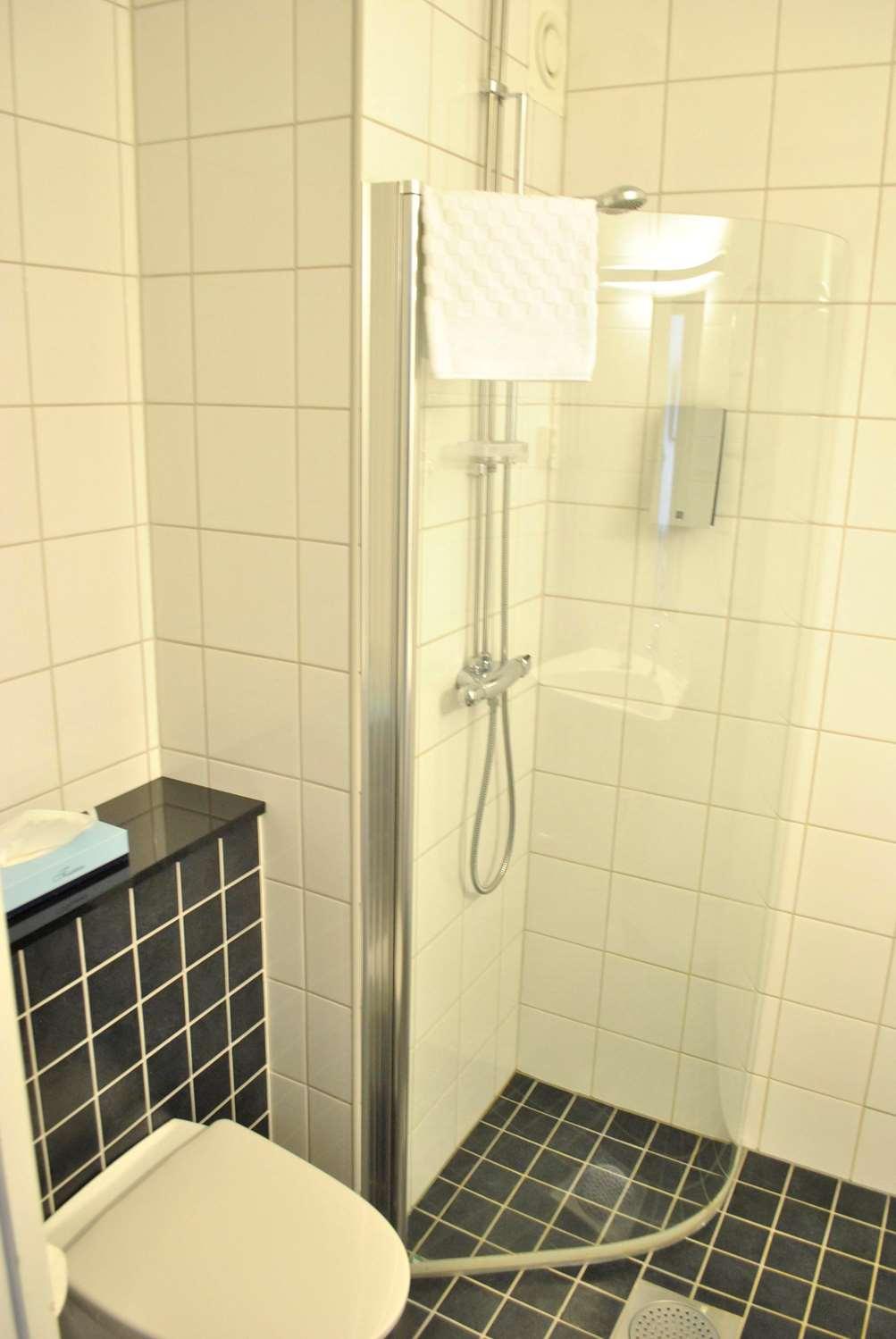 Hotel By First Orebro