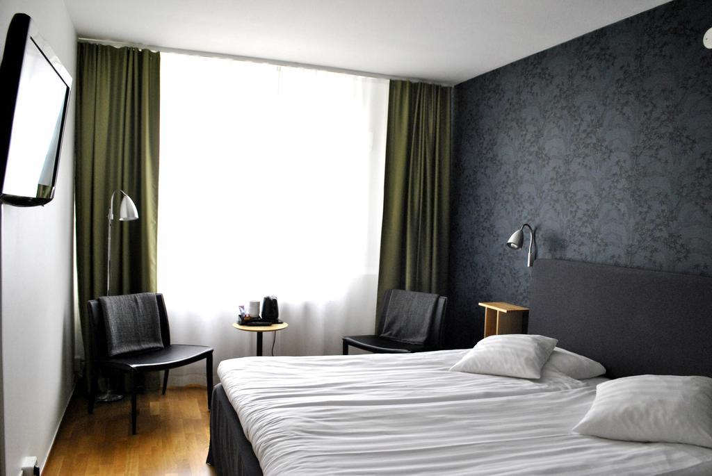 By First 3* Orebro