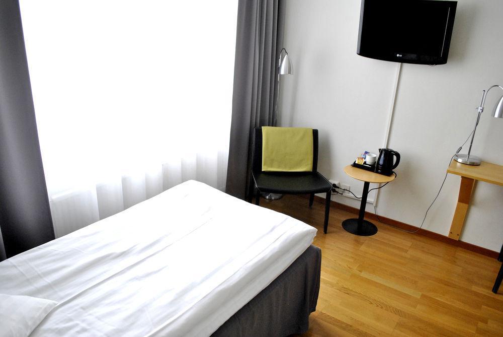 Hotel By First 3*